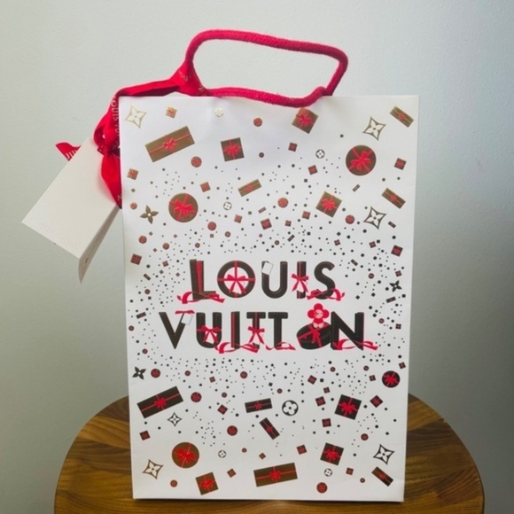 Louis Vuitton Christmas 2023 Special Edition Carrier Paper Gift Bag - Picture 3 of 7